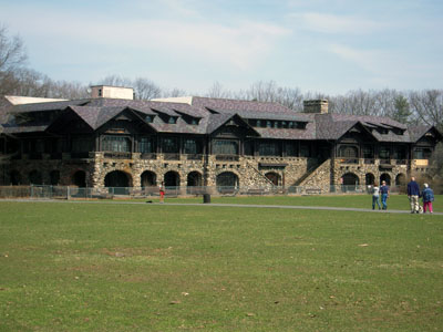Bear 
Mountain Inn