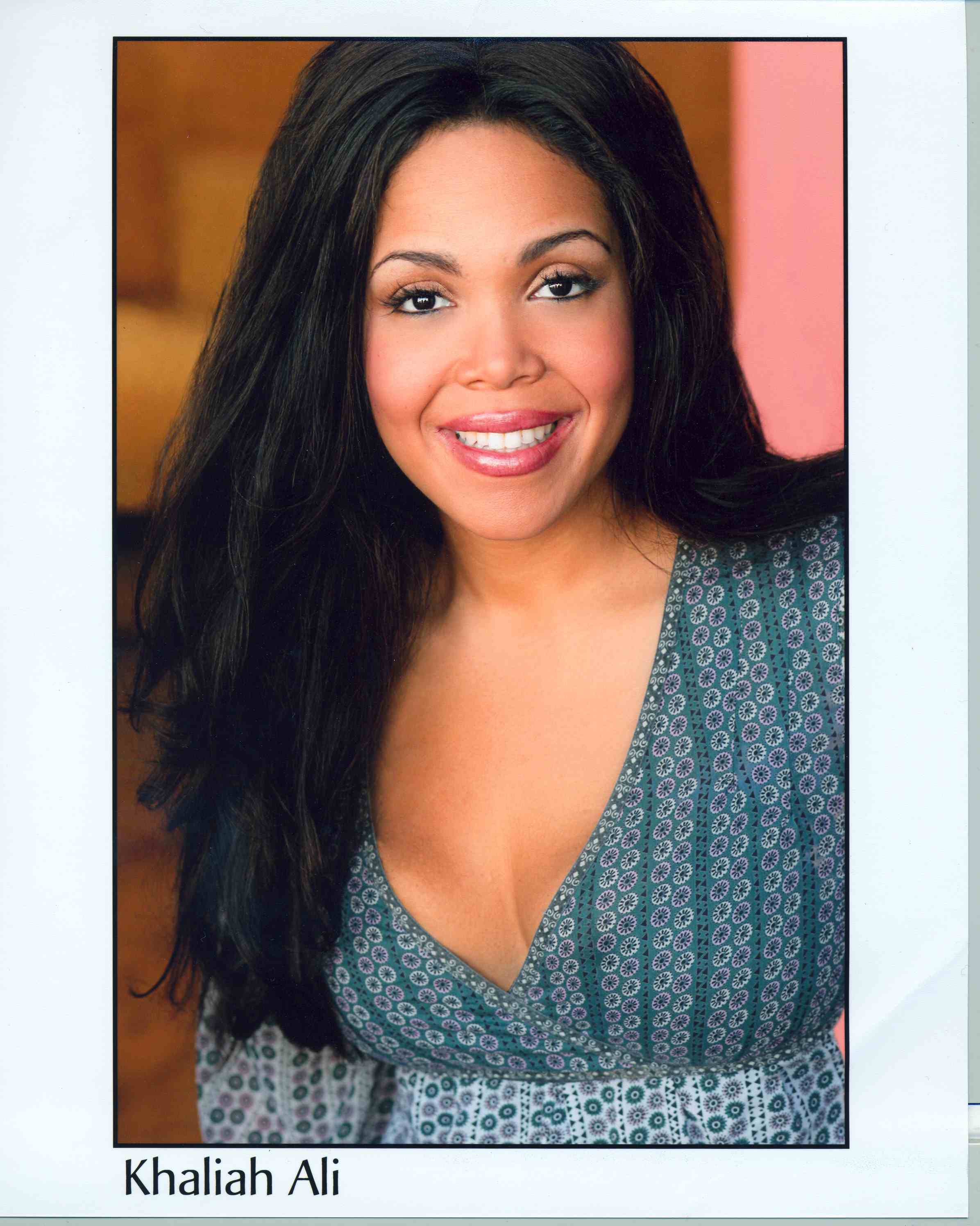 Khaliah's headshot