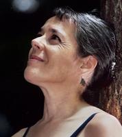 Lui Collins Performs in Watchung