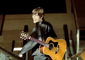 Ellis Performs in Watchung