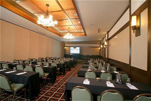 Meeting room at the Crowne Plaza in Madison, WI