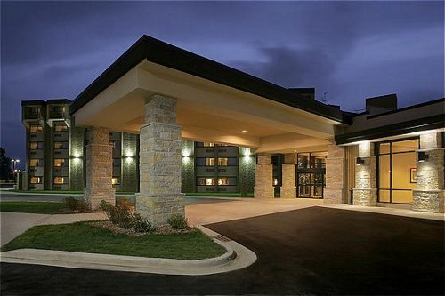 Crowne Plaza Hotel Milwaukee Airport Crowne Plaza Hotel Milwaukee Airport