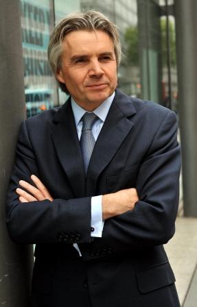 Lord Drayson Minister for Science and Innovation