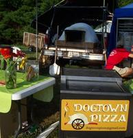 SUPPLEMENT DINNER WITH DOGTOWN PIZZA