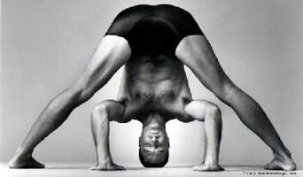 FLOW YOGA